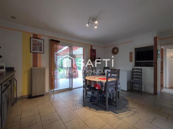 Maison de plain pied avec garage attenant