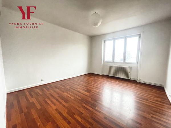 Brest (29200) BEL IMMEUBLE DE RENDEMENT BREST CENTRE 250 M2, LOCAL COMMERCIAL+ 3 APPARTMENTS