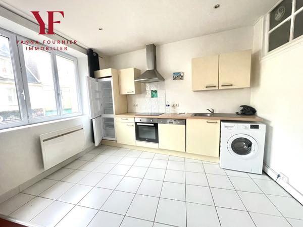 Brest (29200) BEL IMMEUBLE DE RENDEMENT BREST CENTRE 250 M2, LOCAL COMMERCIAL+ 3 APPARTMENTS