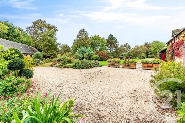 Maison à vendre  6 pièces - 211 m2 AZE - 53