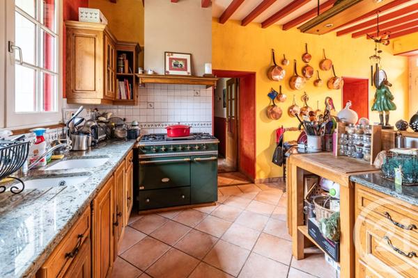 Maison à vendre  6 pièces - 211 m2 AZE - 53