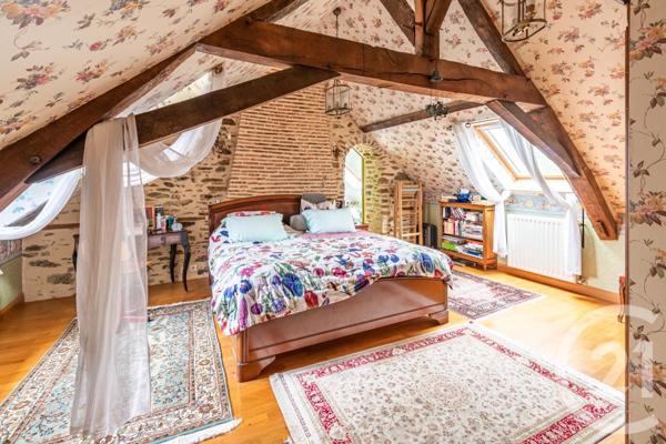 Maison à vendre  6 pièces - 211 m2 AZE - 53