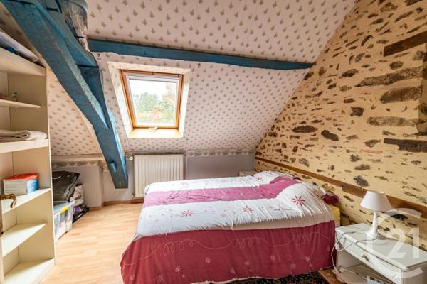 Maison à vendre  6 pièces - 211 m2 AZE - 53