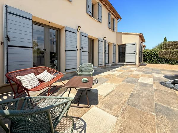 Maison Bouc Bel Air 6 pièce(s) 157 m2