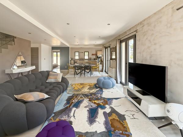 Maison Bouc Bel Air 6 pièce(s) 157 m2