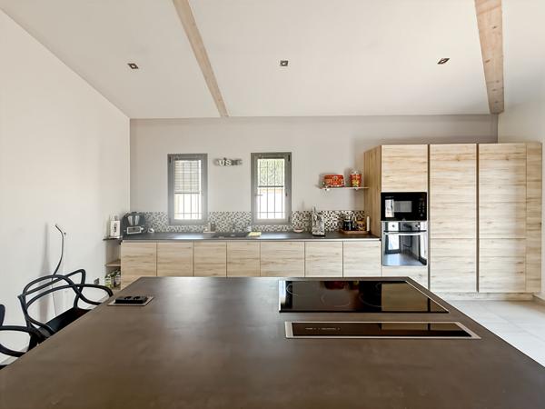 Maison Bouc Bel Air 6 pièce(s) 157 m2