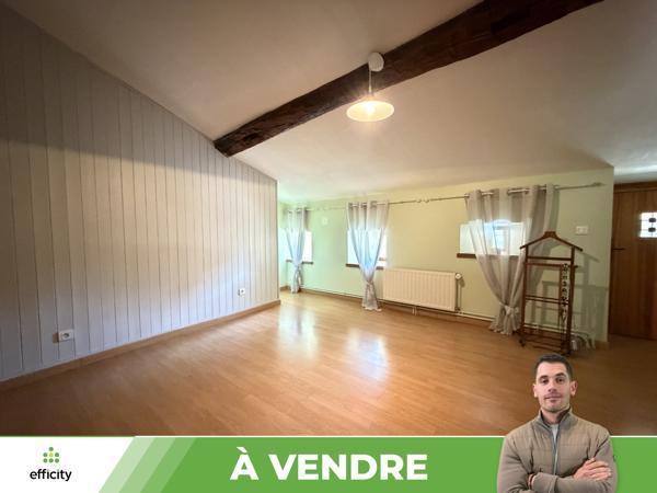 Maison
         8 pièces
        - 267 m² Exclusivité 159 000 € *