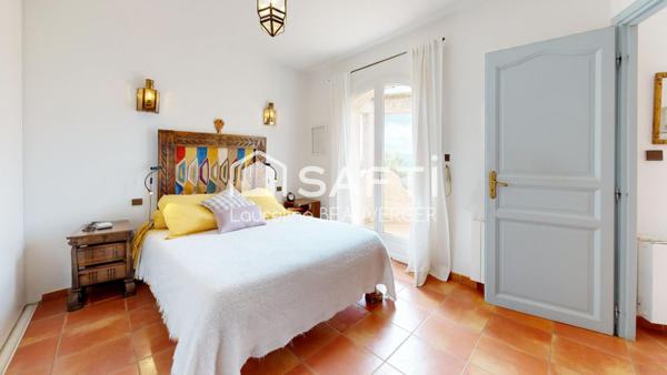 Grande maison avec vue sur la vallée