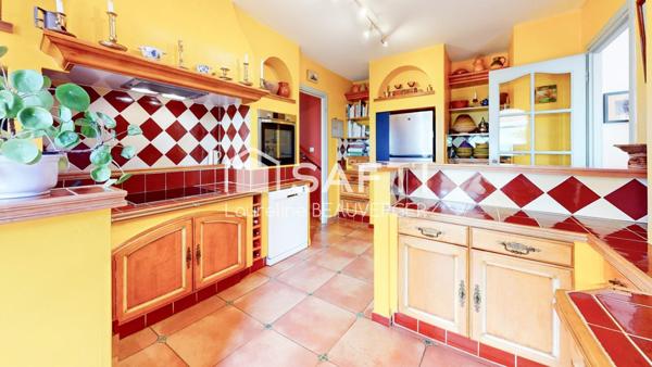 Grande maison avec vue sur la vallée