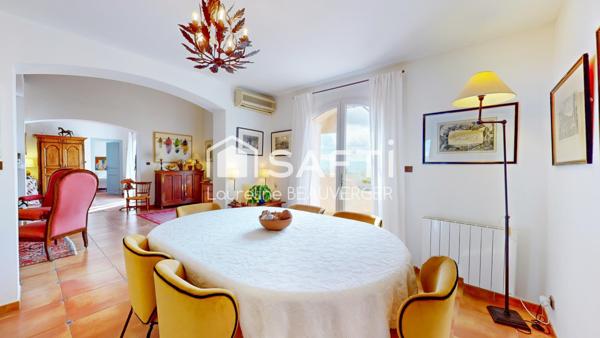 Grande maison avec vue sur la vallée