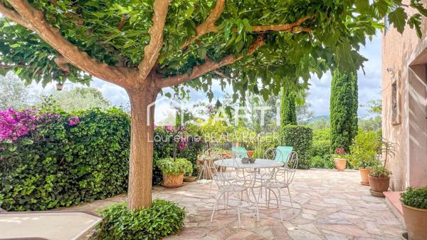 Grande maison avec vue sur la vallée