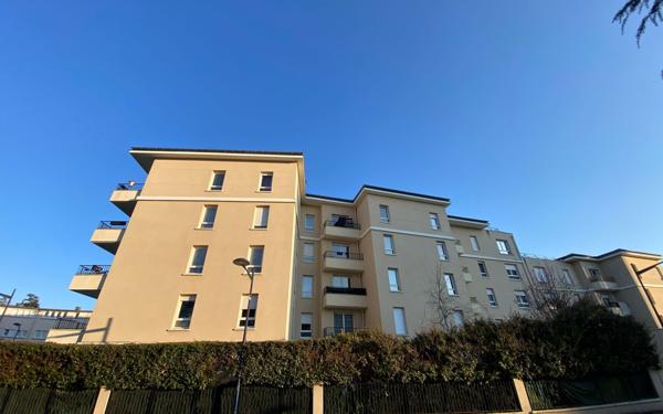 Appartement à louer    2 pièces •  Dammarie-les-Lys