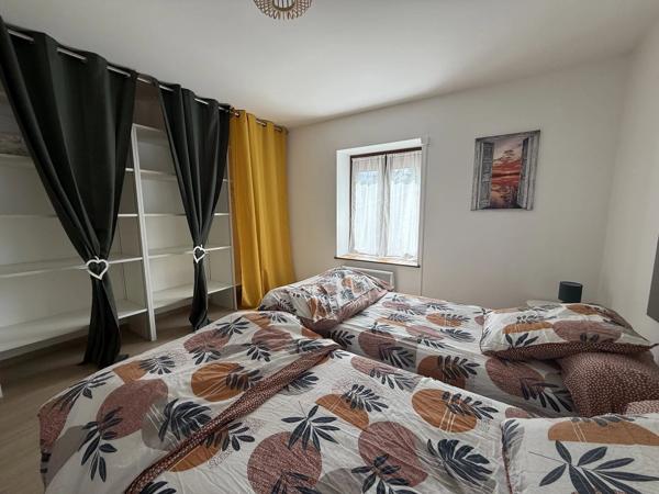 Location                                                      Appartement
                        
                     3 pièces                      91 m2                     à Saint-Michel-sur-Meurthe