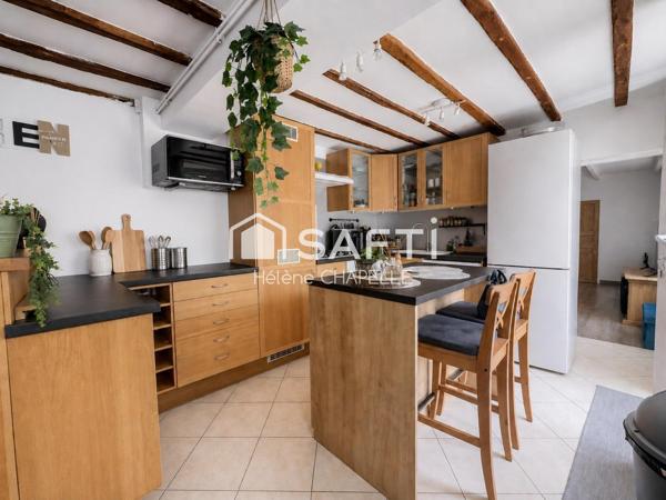 Maison ancienne avec beaux volumes