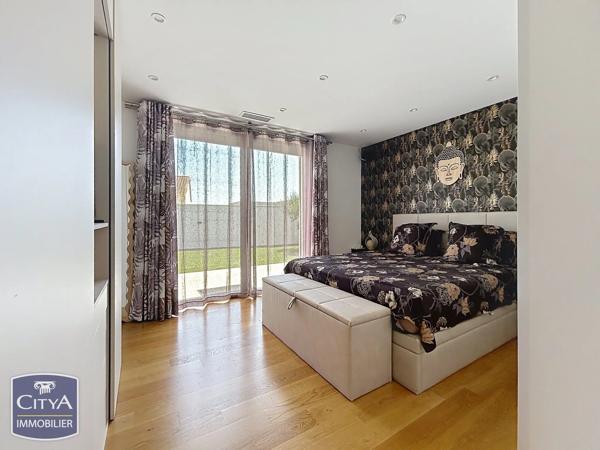 Maison à vendre 7 pièces 150m² Puget-sur-Argens (83480)