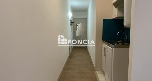 Location Studio 23.97 m² - Chartres 28000