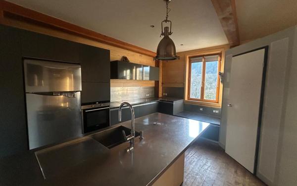 Maison à louer    3 pièces •  Chapeiry