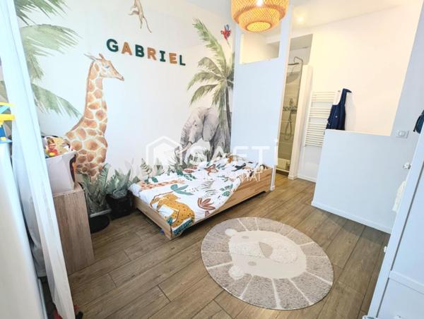 Maison 145 m², 3 chambres, garage, terrain.