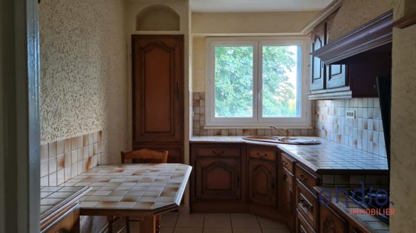 Appartement F4 (82 m²) à vendre à MOULINS