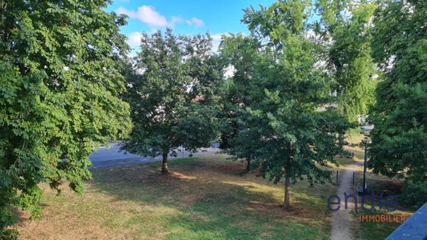 Appartement F4 (82 m²) à vendre à MOULINS