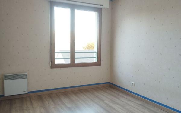 Appartement à louer    1 pièce •  Compiègne