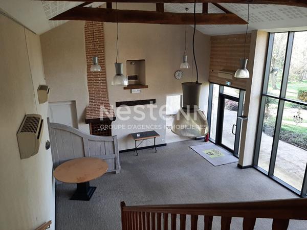 Ensemble immobilier de plus de 600m² dans un cadre paisible sur Nueil Les Aubiers