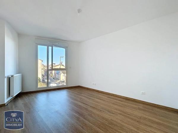 Appartement à louer 3 pièces 65.57m² Pierre-Bénite (69310)