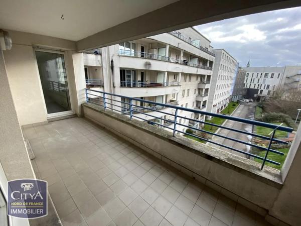 Appartement à louer 3 pièces 65.59m² Lille (59000)