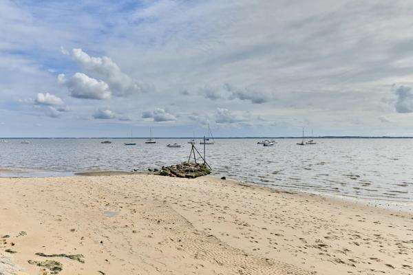 Maison pleine de charme à 300m du Bassin 579 000 €