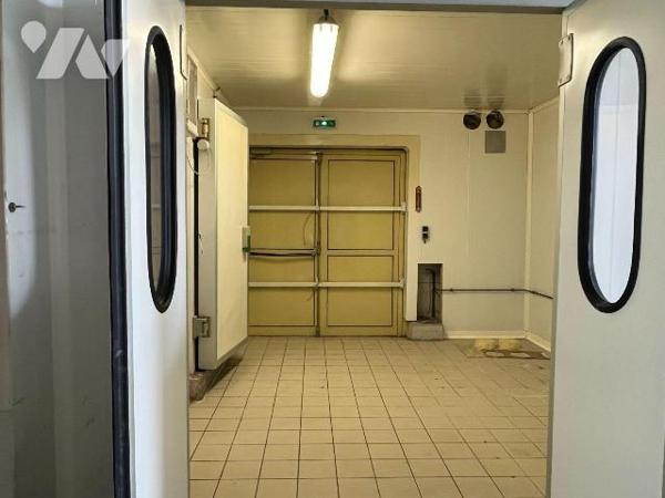 À VENDRE - LOCAL PROFESSIONNEL / ENTREPÔT À MAGNY (89200) :
Situé dans une zone d'activités à ...