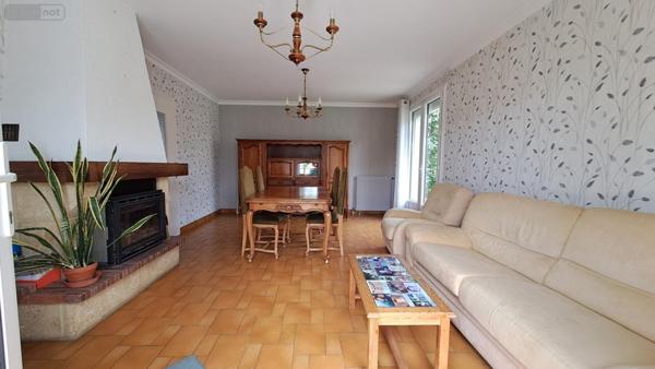 Maison individuelle à vendre à Lillebonne en Seine-Maritime (76170), ref : 1007301