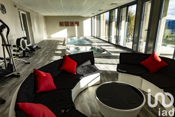 Maison à vendre 7 pièces 356 m² Les Angles