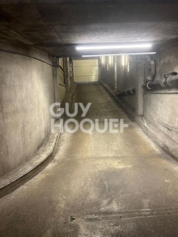 Box + Place de parking de 22m²