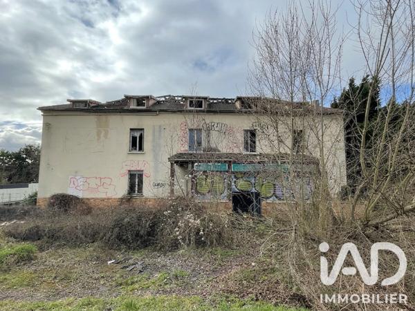 Immeuble à vendre 1 200 m² Épône