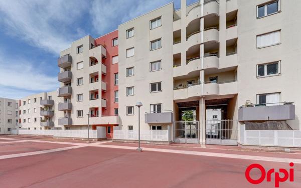 Appartement à vendre    3 pièces • 67,63 m2 Lyon 3