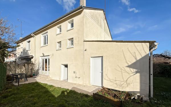 Maison à vendre    4 pièces • 79 m2 Orléans