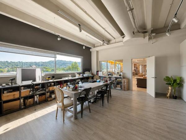 Immobilier Grasse (06130) – Local commercial 1251m2 – 2 100 000 €