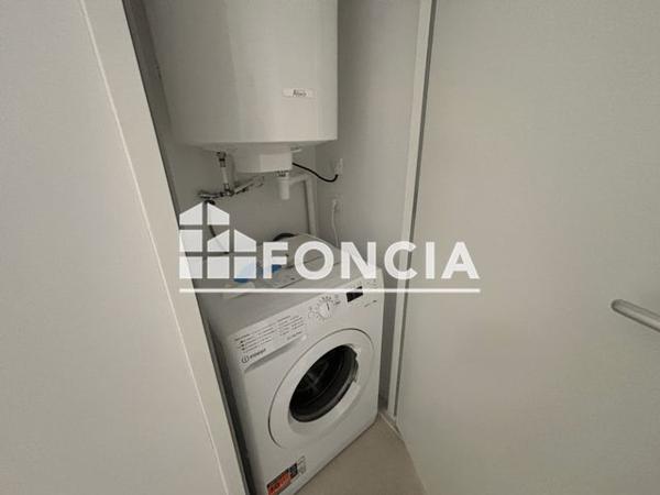 Location Appartement 2 pièces 49.5 m² - 3 ET 3 BIS RUE DU TEMPLE Hyeres 83400