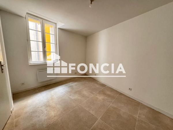 Location Appartement 2 pièces 49.5 m² - 3 ET 3 BIS RUE DU TEMPLE Hyeres 83400