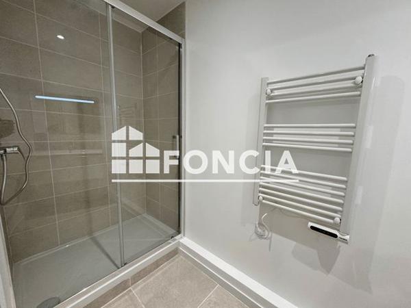 Location Appartement 2 pièces 49.5 m² - 3 ET 3 BIS RUE DU TEMPLE Hyeres 83400