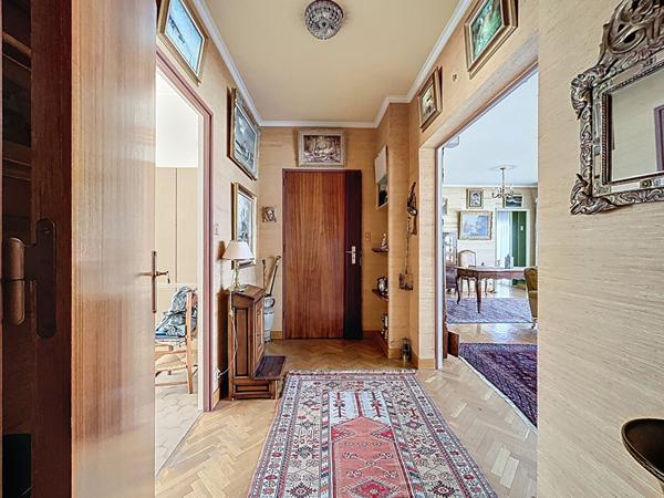 Appartement Montelimar 6 pièce(s) 121m² 3 chambres