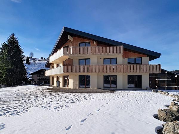 Appartement au premier étage avec balcon Expo Sud - Plateau brut - Hirmentaz Bellevaux