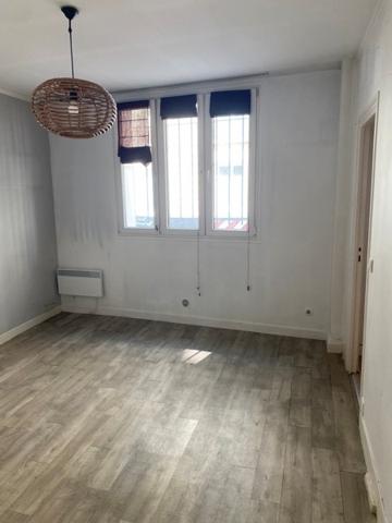 Appartement à vendre 446 000 € Paris 17 2 p 37 m² DPE E