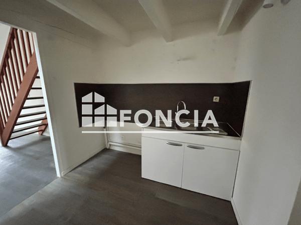 Location Appartement 3 pièces 81.13 m² - 3 RUE SAINT NICOLAS La Rochelle 17000