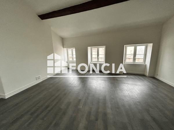 Location Appartement 3 pièces 81.13 m² - 3 RUE SAINT NICOLAS La Rochelle 17000