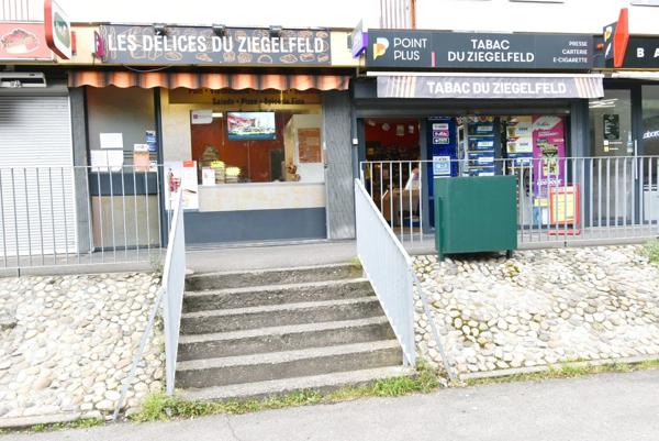 Dpt Bas-Rhin (67), à vendre STRASBOURG : Boulangerie / Pâtisserie - Terminal de cuisson - Emplacement n° 1 - Parking