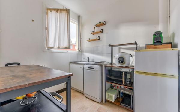 Appartement à vendre    2 pièces • 38,09 m2 Paris 17