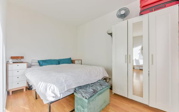 Appartement à vendre    2 pièces • 38,09 m2 Paris 17