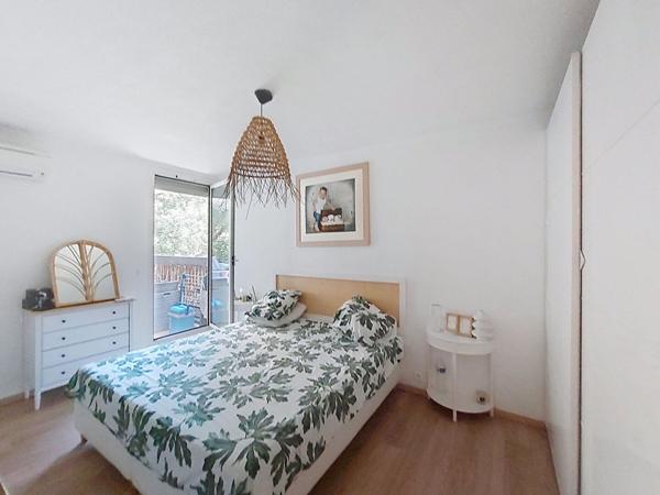 Appartement La Seyne Sur Mer de 5 pièces de 96 m² avec 4 chambres, terrasse et garage