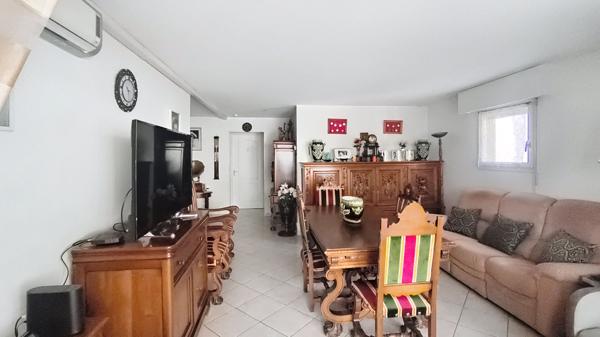 PORT FREJUS T3 VUE PORT